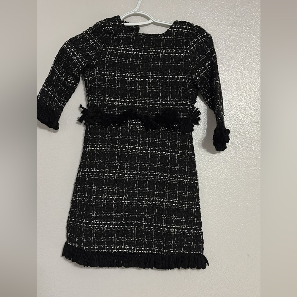 Girls dress size 6 brand new with tag